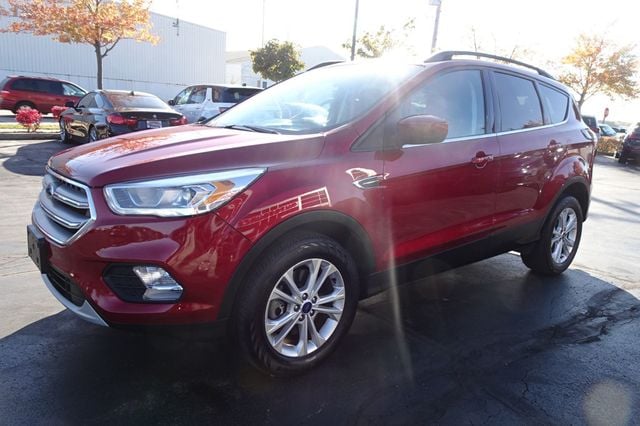2017 Ford Escape SE 4WD - 22934712 - 3