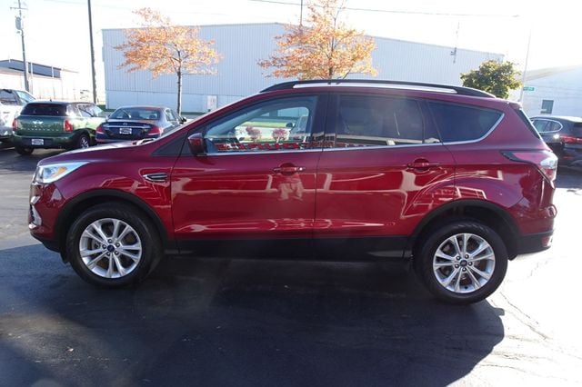 2017 Ford Escape SE 4WD - 22934712 - 4