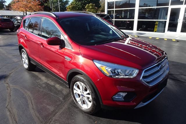2017 Ford Escape SE 4WD - 22934712 - 8