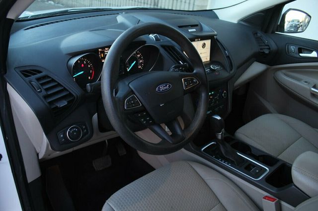 2017 Ford Escape  SE ECOBOOST AWD W/NEW SET OF TIRES, NEW BRAKE SERVICE  - 22971842 - 23