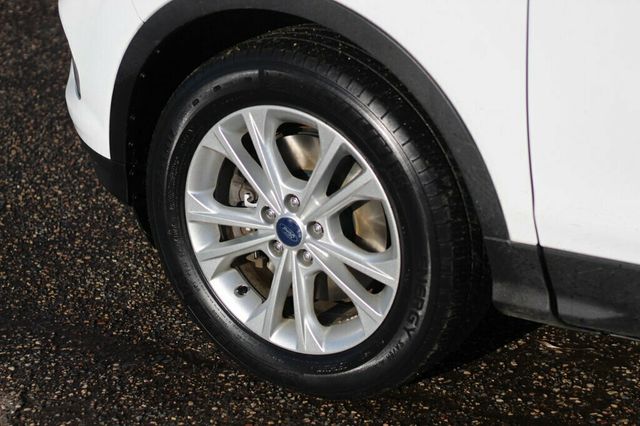 2017 Ford Escape  SE ECOBOOST AWD W/NEW SET OF TIRES, NEW BRAKE SERVICE  - 22971842 - 29