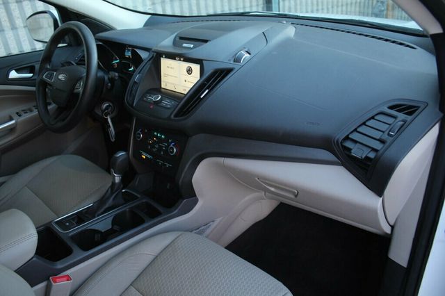 2017 Ford Escape  SE ECOBOOST AWD W/NEW SET OF TIRES, NEW BRAKE SERVICE  - 22971842 - 8