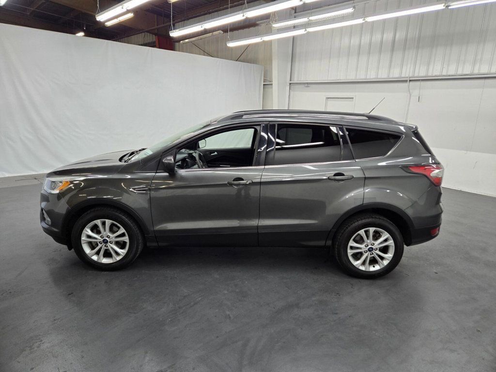 2017 Ford Escape SE FWD - 22745682 - 1