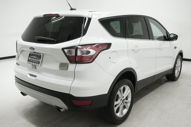 2017 Ford Escape SE FWD - 23001154 - 3