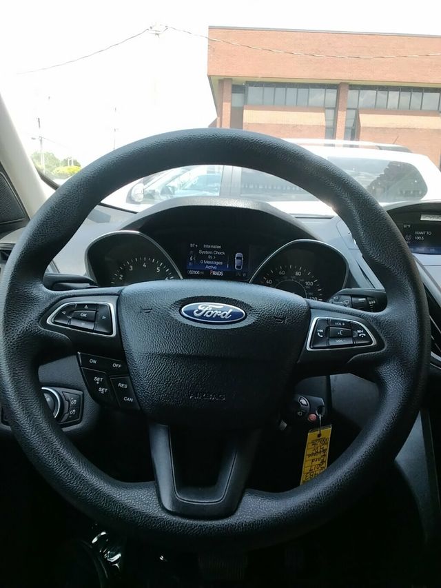 2017 Ford Escape SE FWD - 23046091 - 12