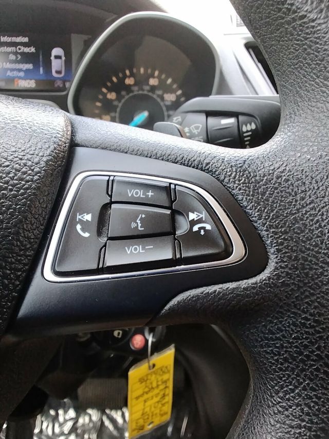 2017 Ford Escape SE FWD - 23046091 - 14