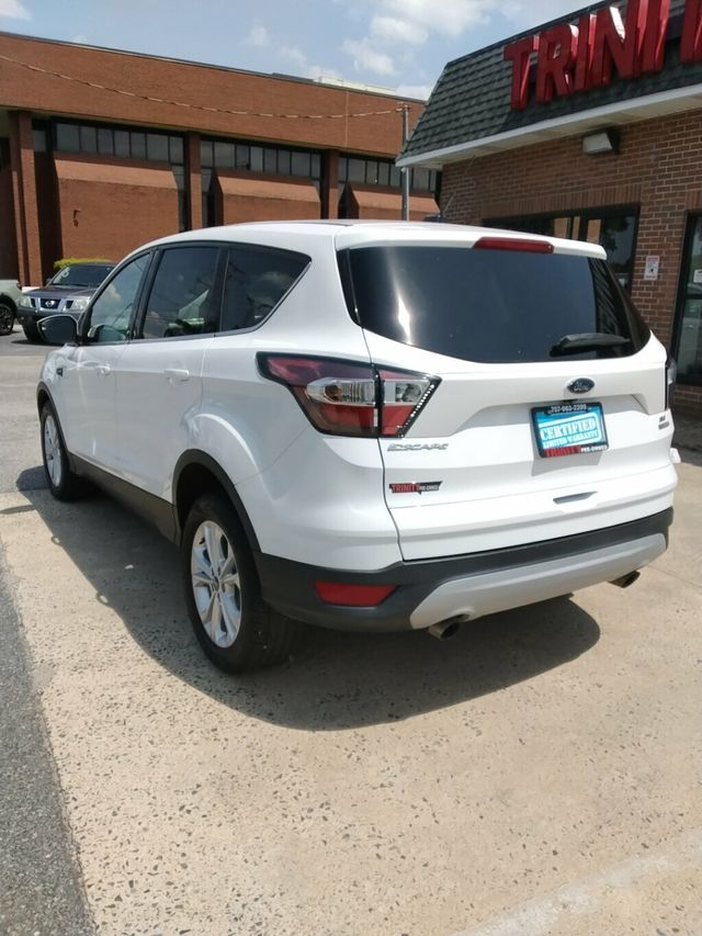 2017 Ford Escape SE FWD - 23046091 - 1