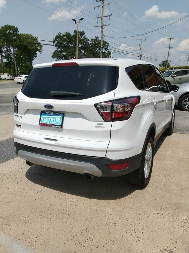2017 Ford Escape SE FWD - 23046091 - 3
