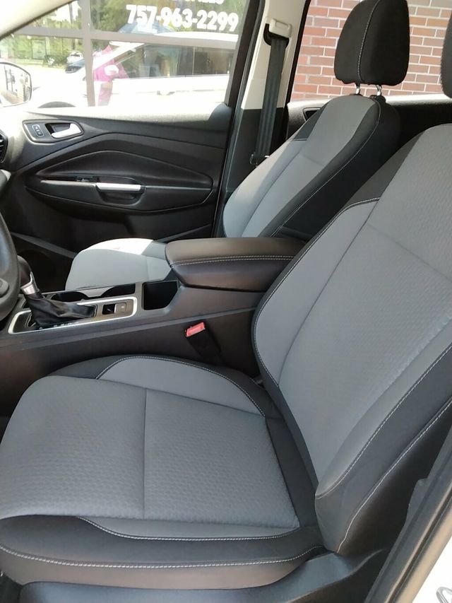 2017 Ford Escape SE FWD - 23046091 - 6