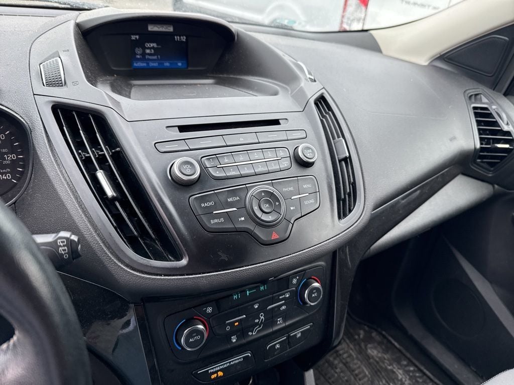 2017 Ford Escape SE FWD - 22984497 - 11