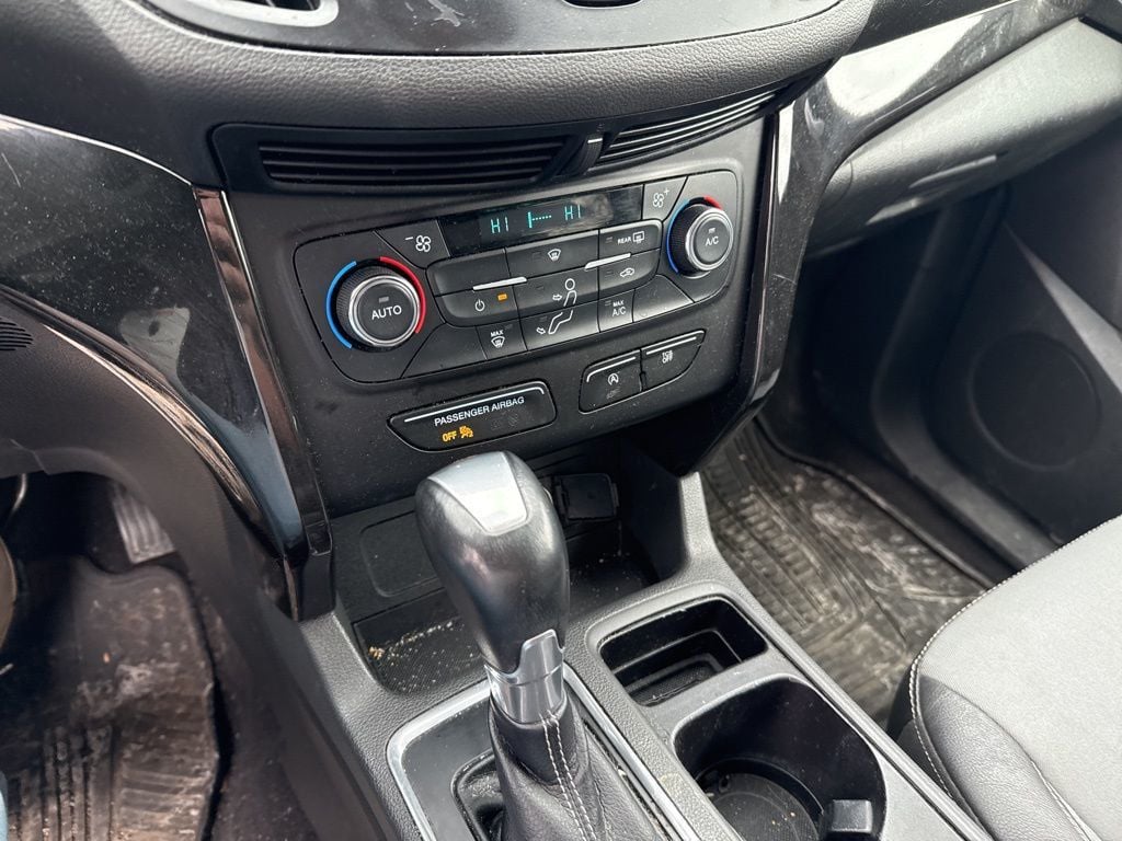 2017 Ford Escape SE FWD - 22984497 - 12