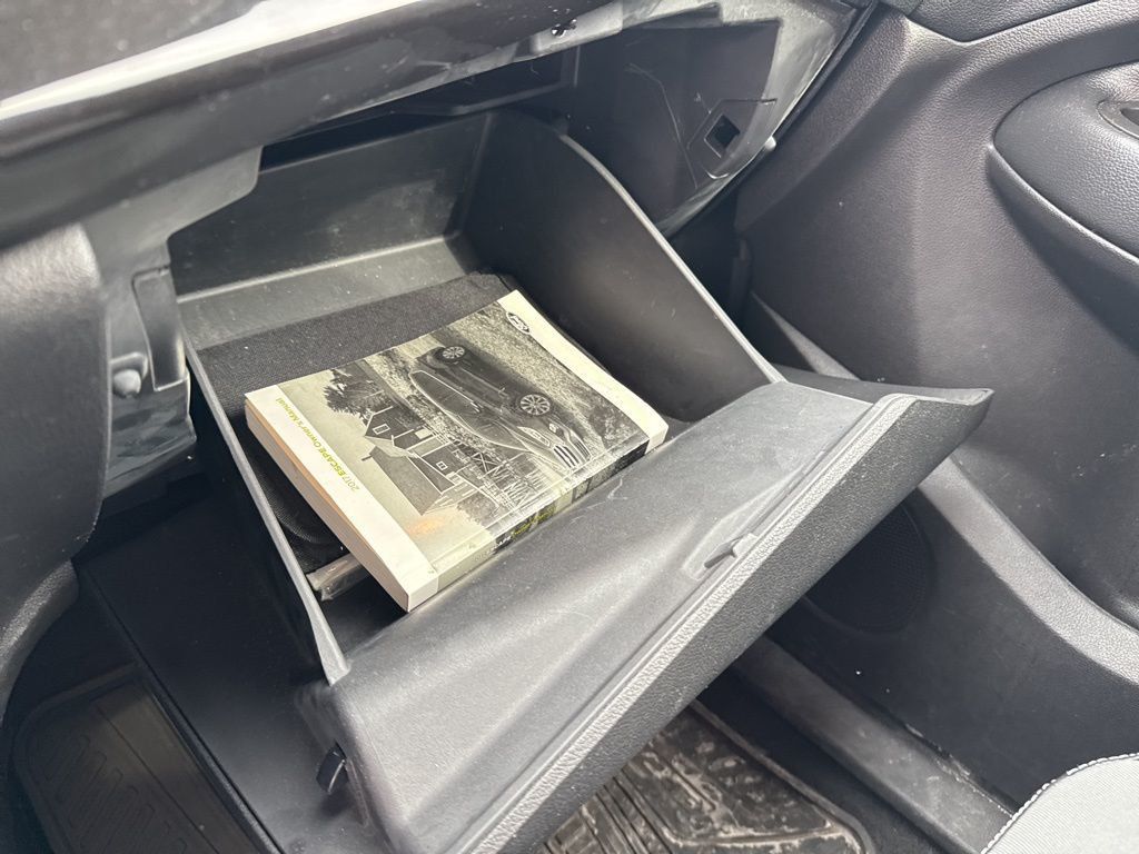 2017 Ford Escape SE FWD - 22984497 - 14