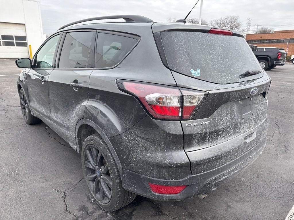 2017 Ford Escape SE FWD - 22984497 - 3