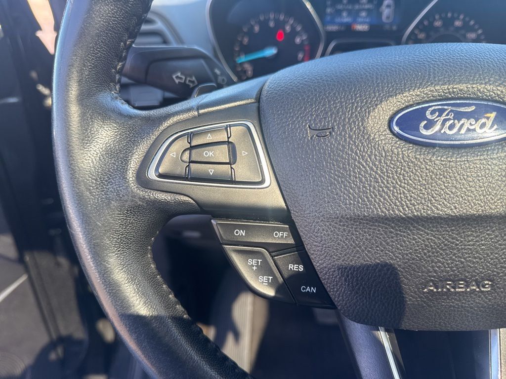 2017 Ford Escape SE FWD - 23002440 - 12