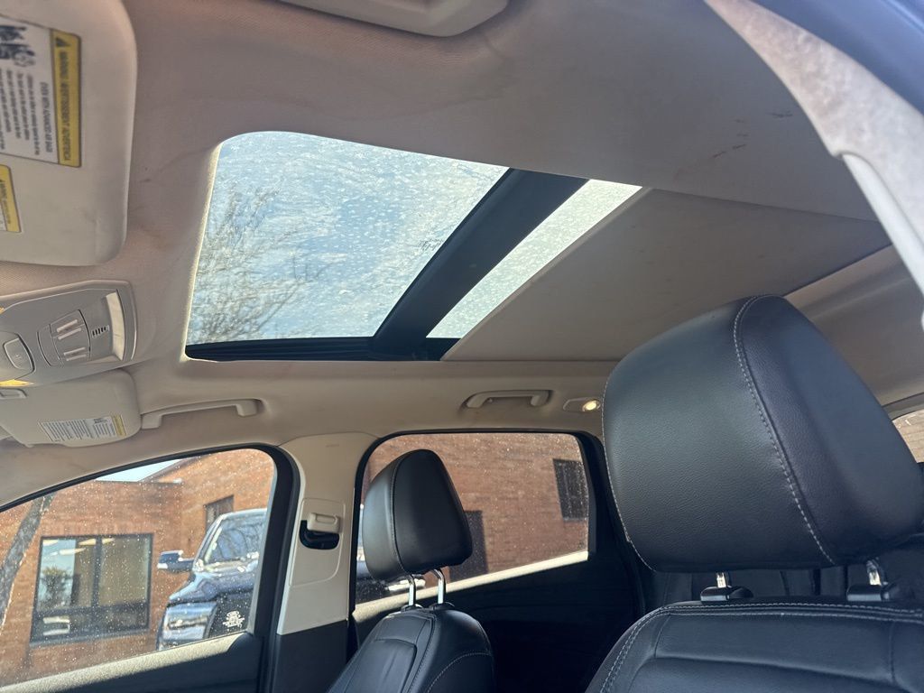 2017 Ford Escape SE FWD - 23002440 - 20