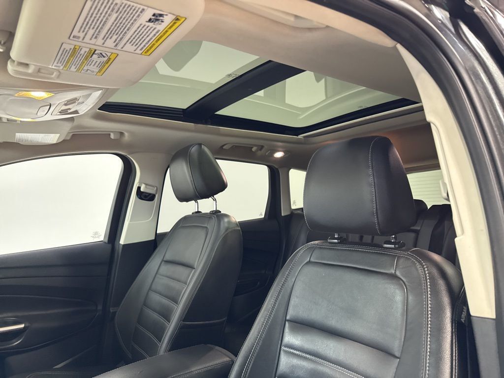 2017 Ford Escape SE FWD - 23002440 - 25