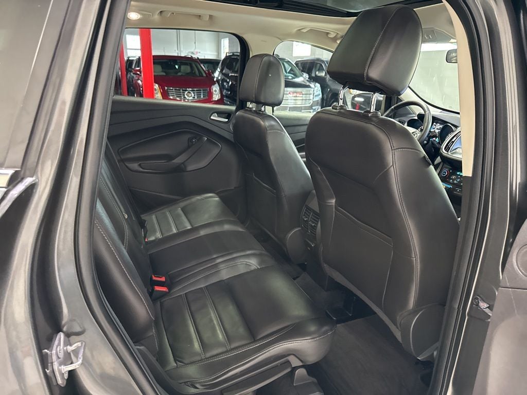 2017 Ford Escape SE FWD - 23002440 - 34