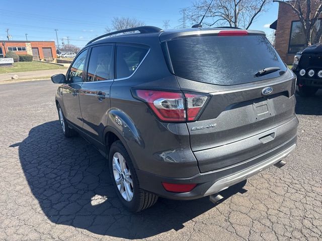 2017 Ford Escape SE FWD - 23002440 - 4