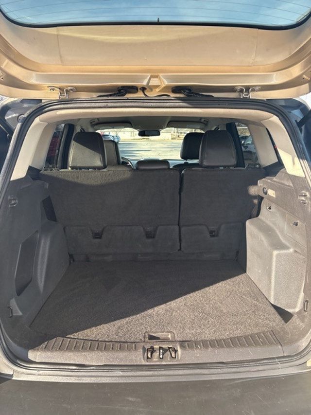 2017 Ford Escape SE FWD - 22985684 - 14