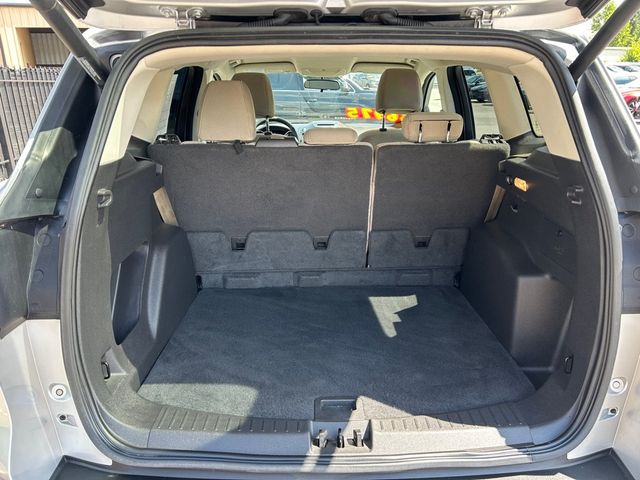 2017 Ford Escape SE FWD - 23055159 - 9