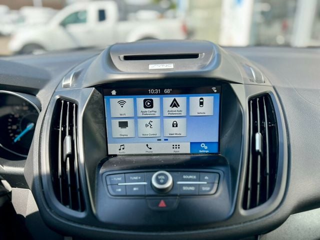2017 Ford Escape SE FWD - 23029665 - 24