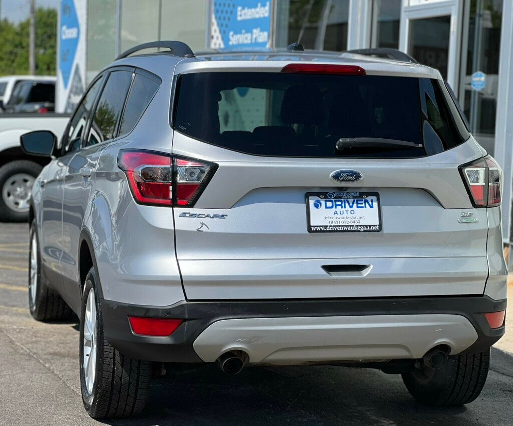 2017 Ford Escape SE FWD - 23029665 - 2