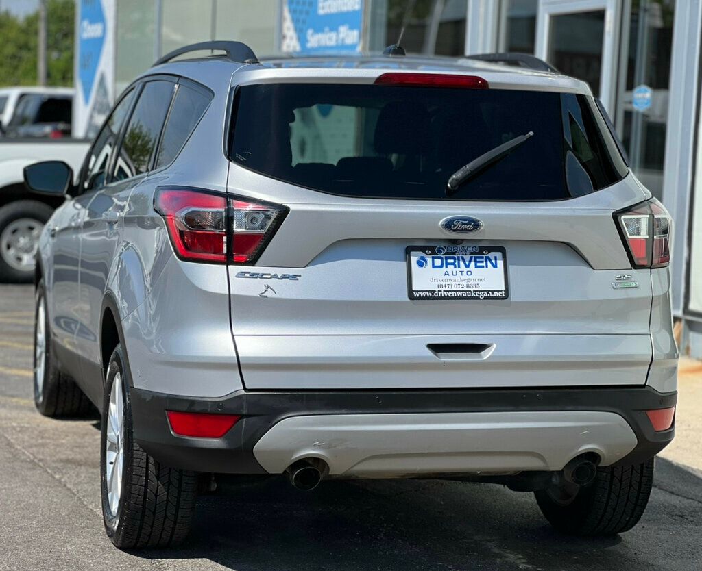 2017 Ford Escape SE FWD - 23029665 - 33