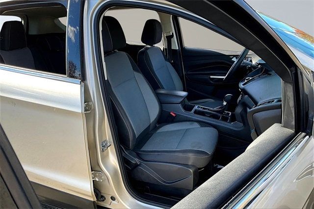 2017 Ford Escape SE FWD - 22937680 - 12