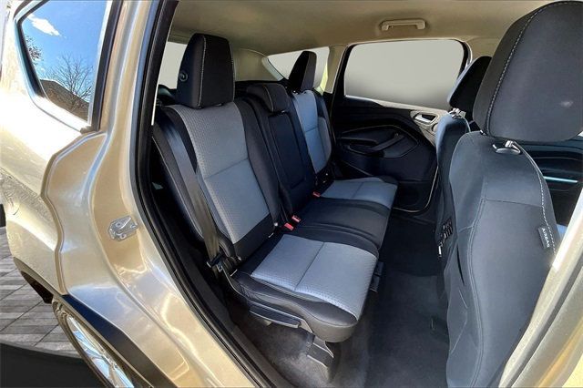 2017 Ford Escape SE FWD - 22937680 - 13