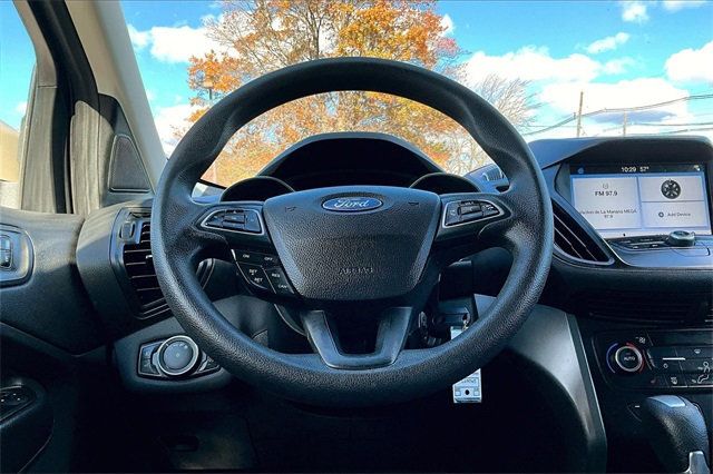 2017 Ford Escape SE FWD - 22937680 - 19