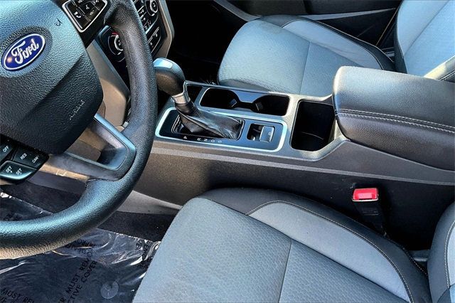 2017 Ford Escape SE FWD - 22937680 - 30