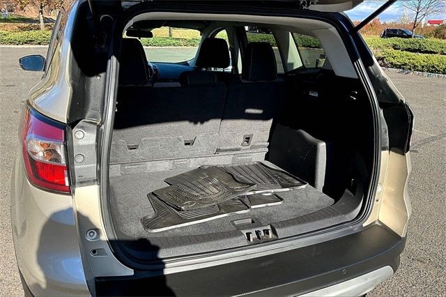 2017 Ford Escape SE FWD - 22937680 - 34