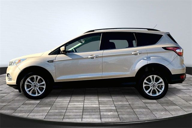 2017 Ford Escape SE FWD - 22937680 - 3