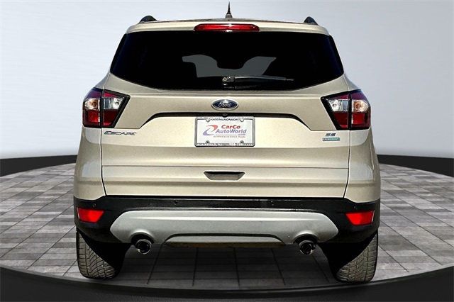 2017 Ford Escape SE FWD - 22937680 - 5