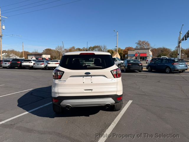 2017 Ford Escape SE FWD W/ BACK UP CAMERA & BLUETOOTH - 22940141 - 9