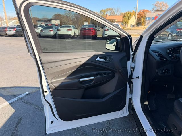 2017 Ford Escape SE FWD W/ BACK UP CAMERA & BLUETOOTH - 22940141 - 19