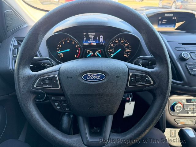 2017 Ford Escape SE FWD W/ BACK UP CAMERA & BLUETOOTH - 22940141 - 23