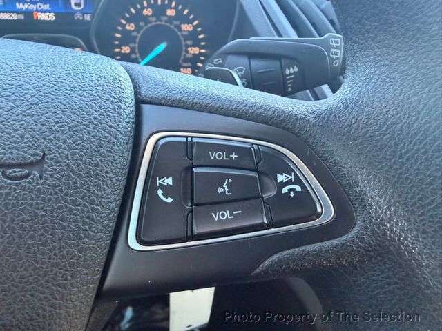 2017 Ford Escape SE FWD W/ BACK UP CAMERA & BLUETOOTH - 22940141 - 24