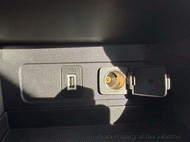 2017 Ford Escape SE FWD W/ BACK UP CAMERA & BLUETOOTH - 22940141 - 36