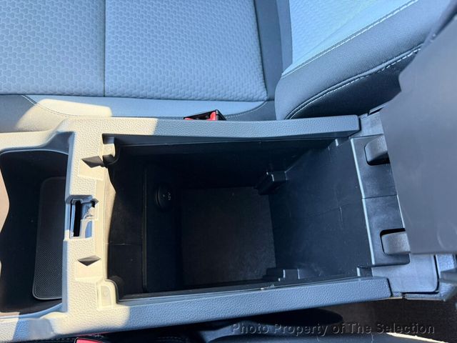 2017 Ford Escape SE FWD W/ BACK UP CAMERA & BLUETOOTH - 22940141 - 37