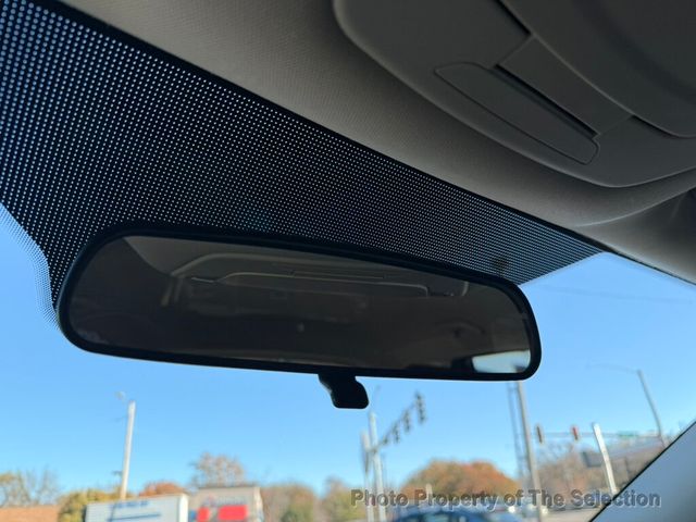 2017 Ford Escape SE FWD W/ BACK UP CAMERA & BLUETOOTH - 22940141 - 38