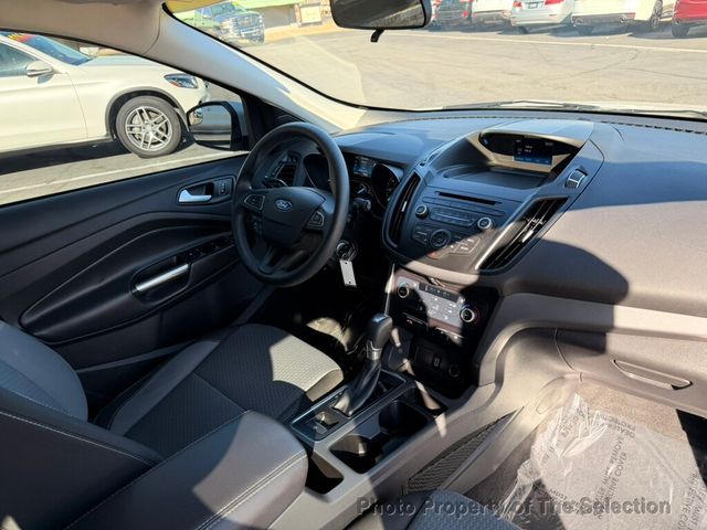 2017 Ford Escape SE FWD W/ BACK UP CAMERA & BLUETOOTH - 22940141 - 52