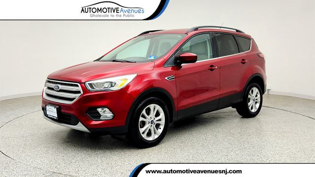 2017 Ford Escape SE FWD w/ Equipment 201A, Leather Comfort Package & Voice Nav. - 23040250 - 0