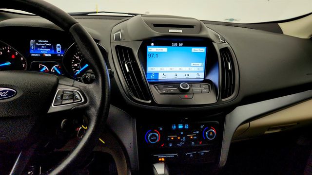 2017 Ford Escape SE FWD w/ Equipment 201A, Leather Comfort Package & Voice Nav. - 23040250 - 15