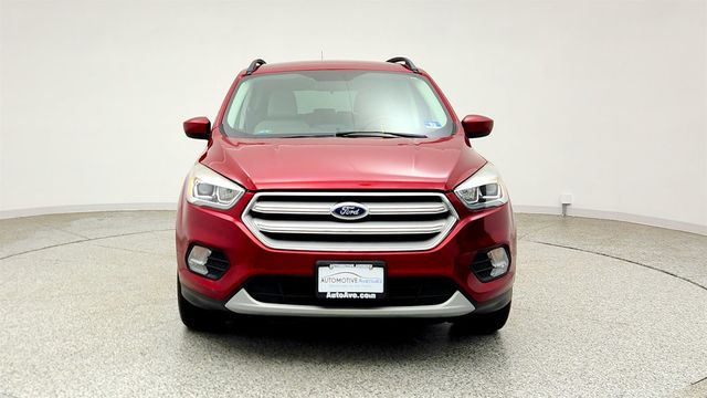 2017 Ford Escape SE FWD w/ Equipment 201A, Leather Comfort Package & Voice Nav. - 23040250 - 1