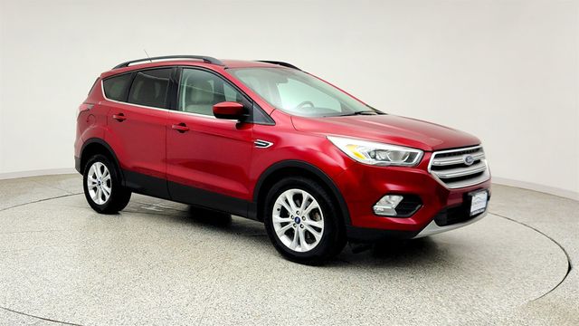 2017 Ford Escape SE FWD w/ Equipment 201A, Leather Comfort Package & Voice Nav. - 23040250 - 2