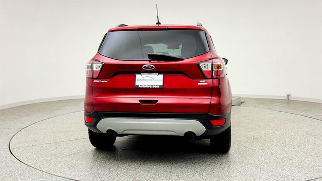 2017 Ford Escape SE FWD w/ Equipment 201A, Leather Comfort Package & Voice Nav. - 23040250 - 5