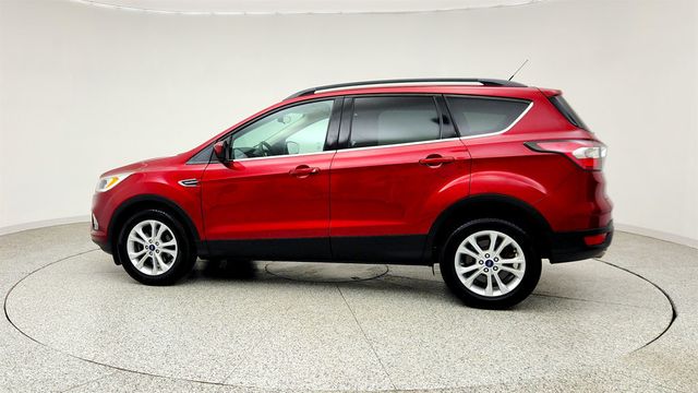 2017 Ford Escape SE FWD w/ Equipment 201A, Leather Comfort Package & Voice Nav. - 23040250 - 7