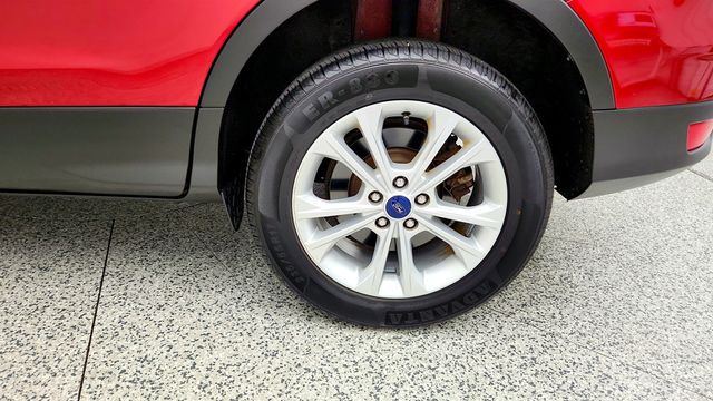2017 Ford Escape SE FWD w/ Equipment 201A, Leather Comfort Package & Voice Nav. - 23040250 - 8