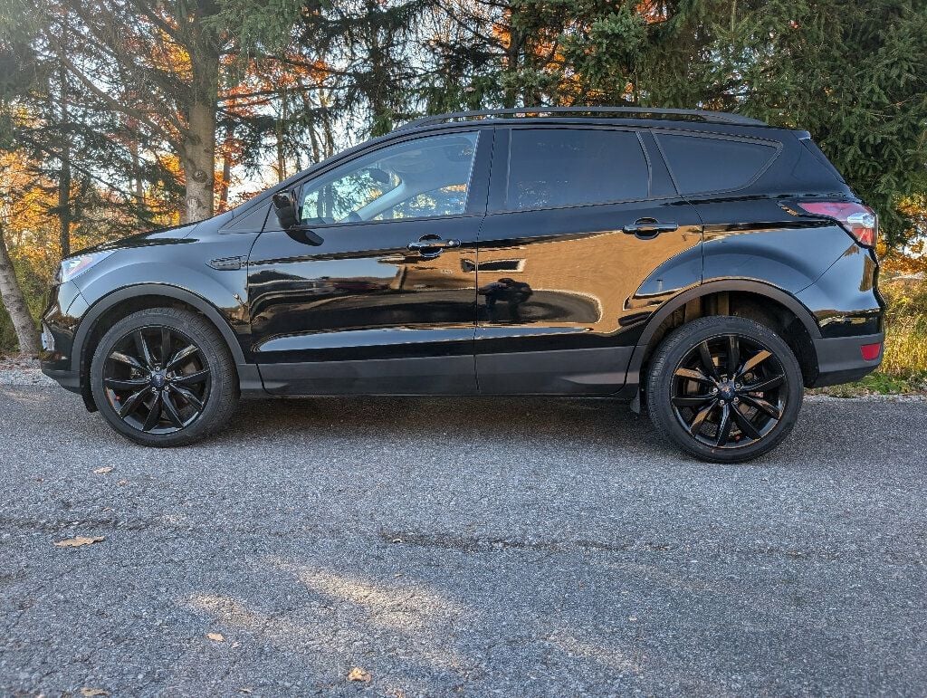 2017 Ford Escape SPORT APPEARANCE PACKAGE - 22641169 - 8